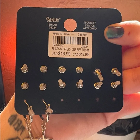 Body Rage Earring Set - Picture 3 of 3